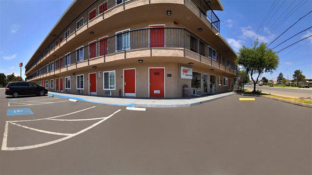 Econo Lodge Salinas Exterior photo